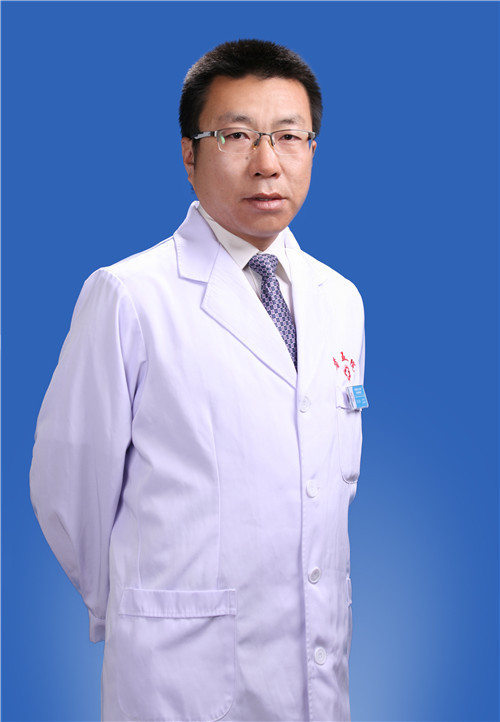 泌尿外科专家——申大年
