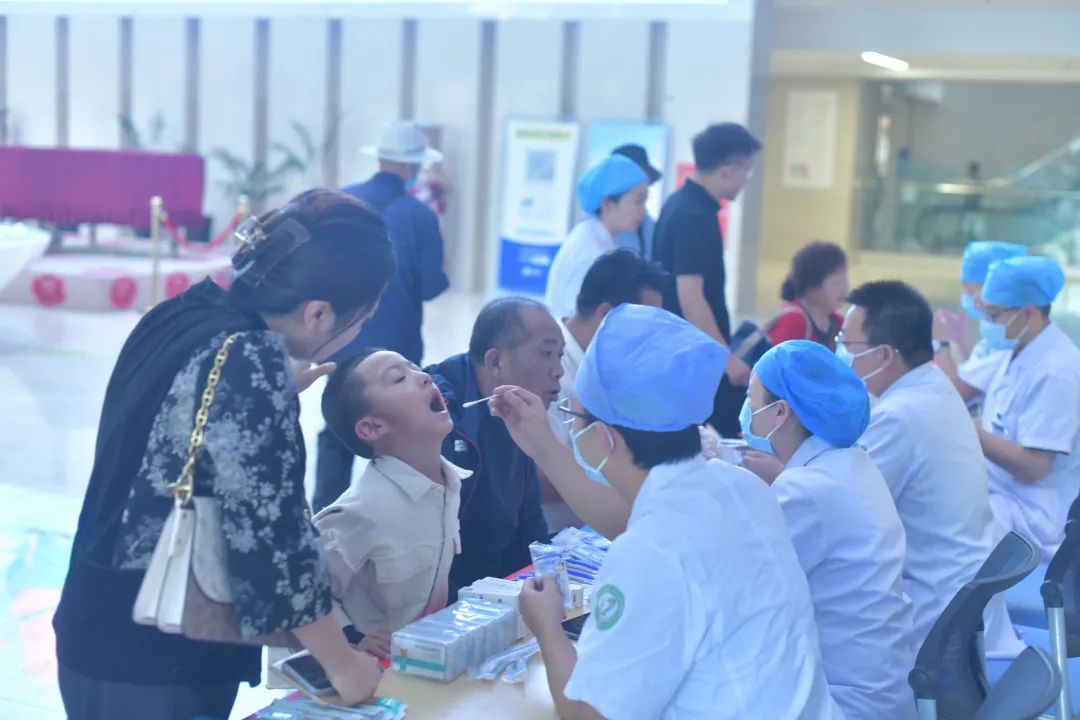 【全国爱牙日】口腔健康 全身健康——青海省第五人民医院口腔医学科开展“全国爱牙日”科普宣教及义诊活动